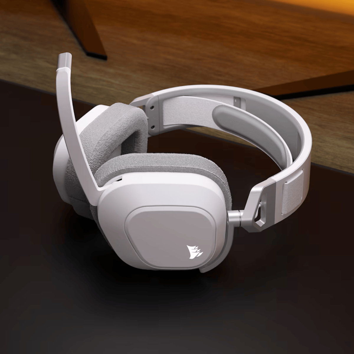 Corsair HS80 MAX Wireless Gaming Headset - White - Image 6